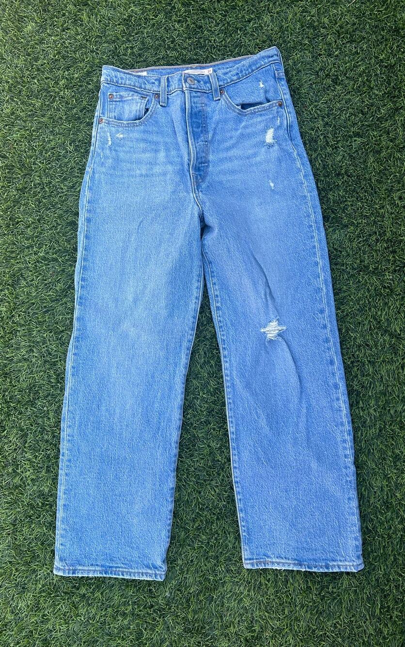Levis Premium Ribcage Straight Ankle size 27